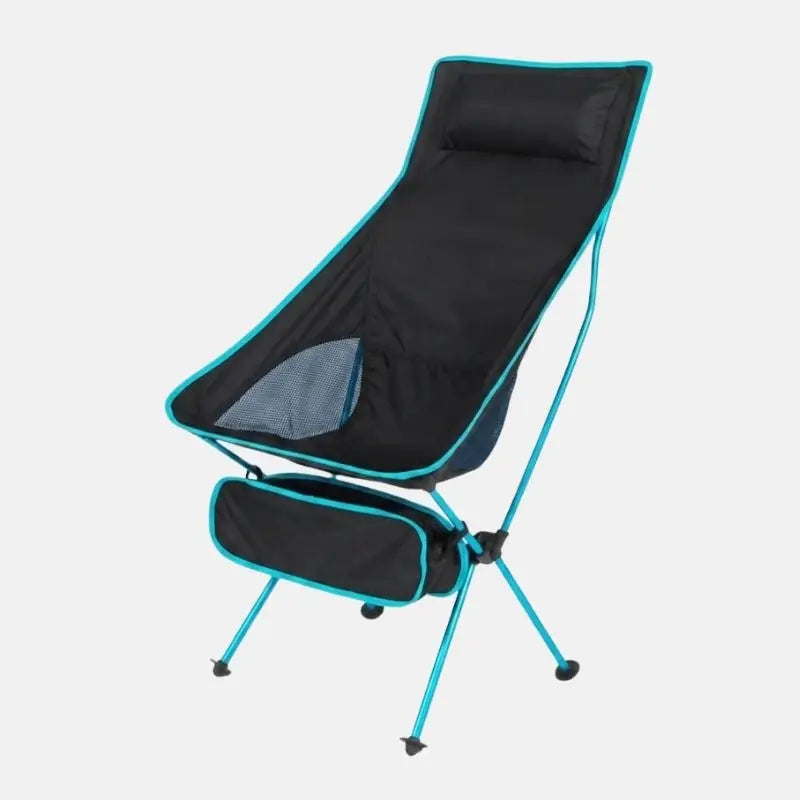Cadeira dobrável de camping Tupi Crosbel azul-claro com encosto alto, apoio de cabeça e bolsa frontal
