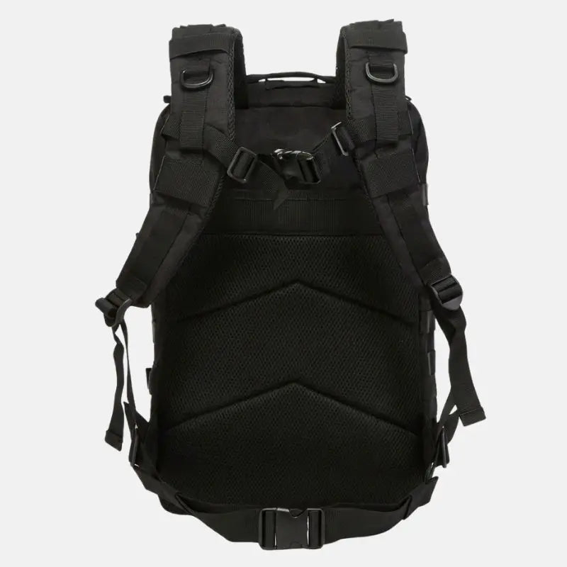 Mochila militar tática Brave Crosbel preta com alças acolchoadas e suporte ergonômico