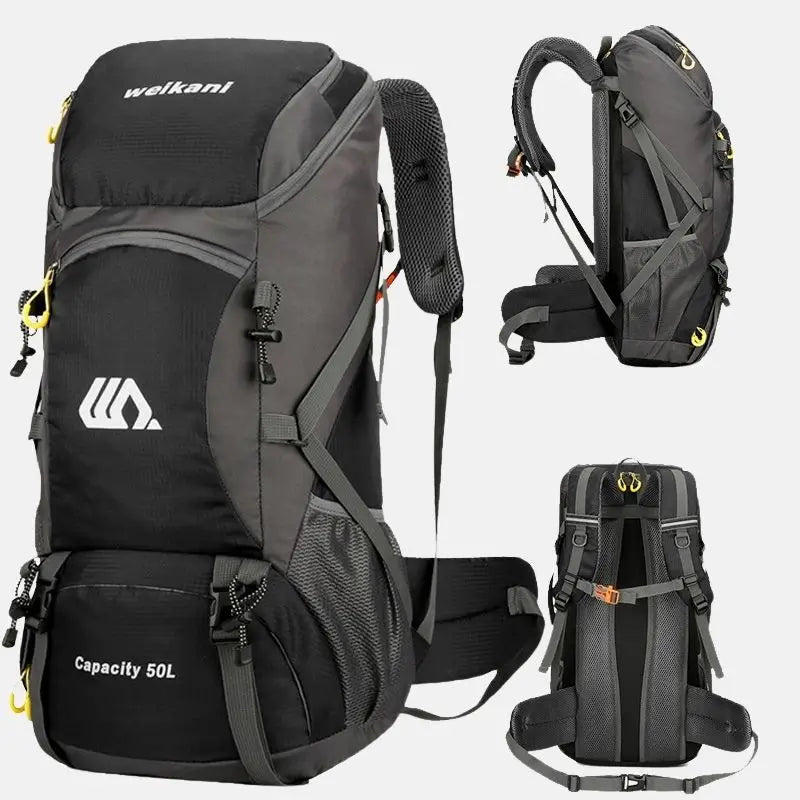 Mochila para trilha Expedição Crosbel preta de 50 litros com estrutura frontal, lateral e traseira